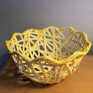 2 Woven Decorative Bowls - Yellow/White and Green/White